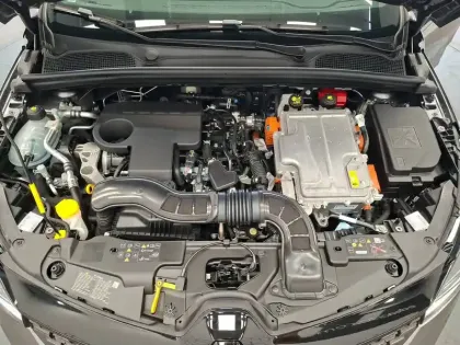 Photo 37 Renault Clio  E-Tech full hybrid 145 ch GSR2