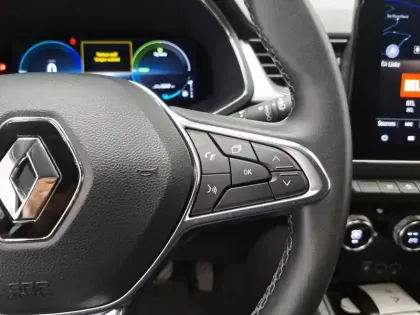 Photo 31 Renault Captur  E-Tech full hybrid 145