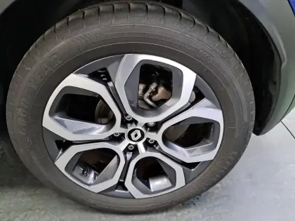 Photo 17 Renault Captur  E-Tech full hybrid 145