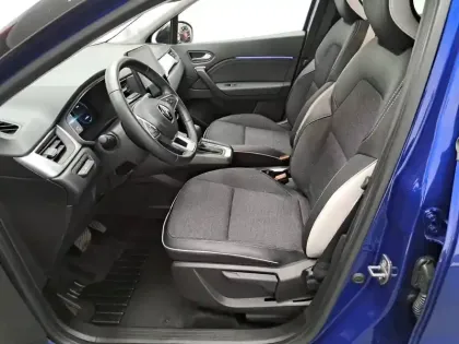 Photo 26 Renault Captur  E-Tech full hybrid 145