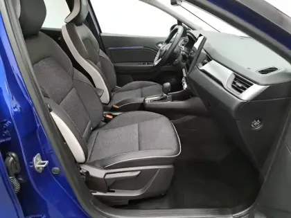 Photo 23 Renault Captur  E-Tech full hybrid 145