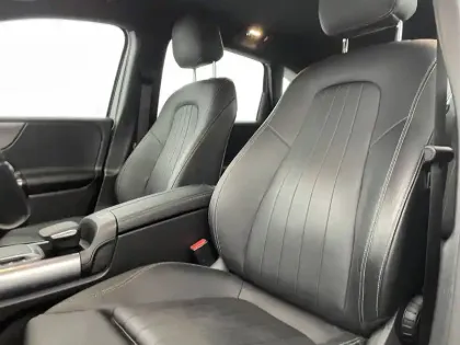 Photo 34 Mercedes Classe B  200 7G-DCT