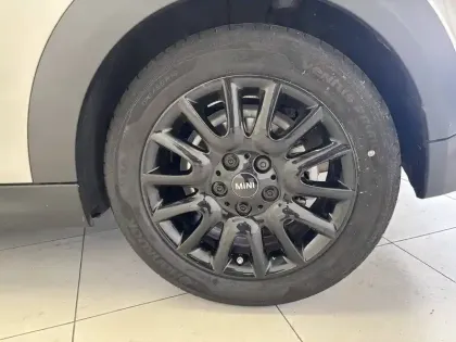 Photo 8 Mini Mini Hatch 3 Portes Cooper 136 ch DKG7