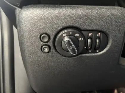 Photo 33 Mini Mini Hatch 3 Portes Cooper 136 ch DKG7