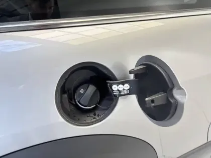 Photo 13 Mini Mini Hatch 3 Portes Cooper 136 ch DKG7