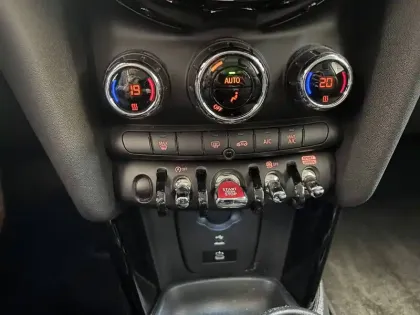 Photo 21 Mini Mini Hatch 3 Portes Cooper 136 ch DKG7