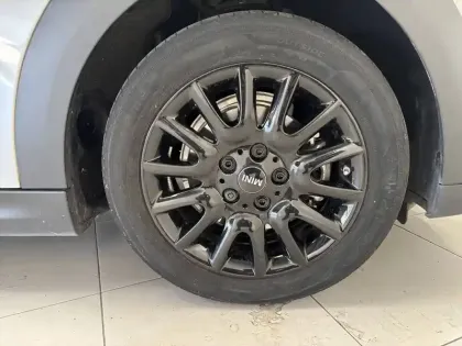 Photo 10 Mini Mini Hatch 3 Portes Cooper 136 ch DKG7