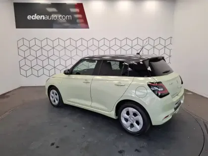 Photo 6 Suzuki Swift  1.2 Dualjet Hybrid Auto