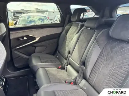 Photo 22 Peugeot 5008  Hybrid 145 e-DCS6