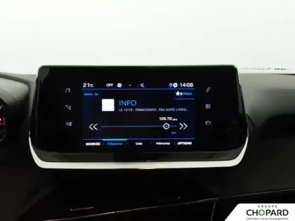 Photo 12 Peugeot 2008  PureTech 100 S&S BVM6