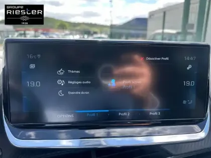 Photo 28 Peugeot 208  PureTech 100 S&S BVM6