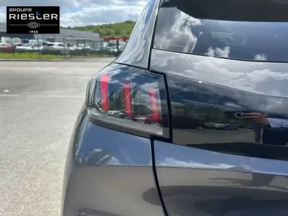 Photo 16 Peugeot 208  PureTech 100 S&S BVM6