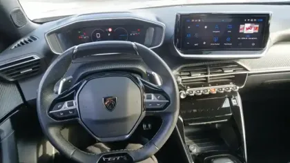 Photo 7 Peugeot 2008  Hybrid 136 e-DCS6