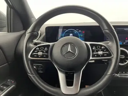 Photo 22 Mercedes GLA  200 d 8G-DCT