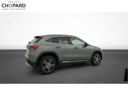 Photo 8 Mercedes GLA  200 d 8G-DCT