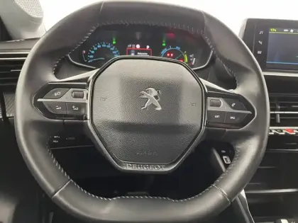 Photo 22 Peugeot 208  Electrique 50 kWh 136ch