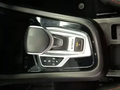 Photo 37 Renault Arkana  E-Tech 145 - 21B