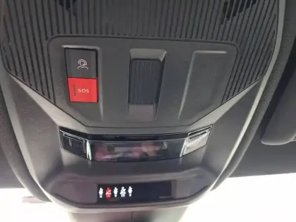 Photo 15 Peugeot 308  SW PureTech 130ch S&S EAT8