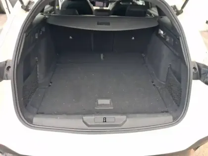 Photo 18 Peugeot 308  SW PureTech 130ch S&S EAT8