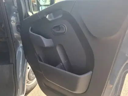 Photo 18 Renault Master  FGN TRAC F3500 L2H2 BLUE DCI 135