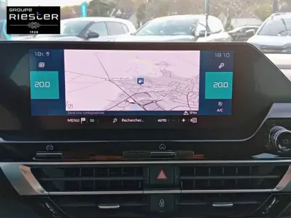 Photo 24 Citroën C4 e- 136 ch Automatique