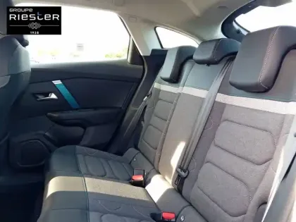 Photo 11 Citroën C4 e- 136 ch Automatique