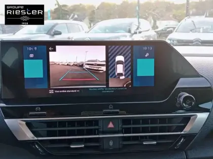 Photo 30 Citroën C4 e- 136 ch Automatique