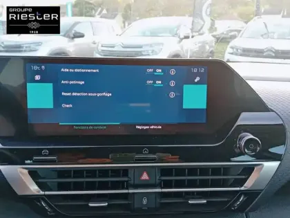 Photo 28 Citroën C4 e- 136 ch Automatique