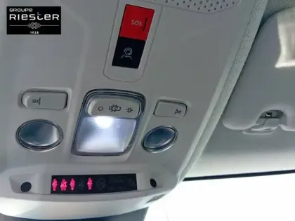 Photo 21 Citroën C4 e- 136 ch Automatique