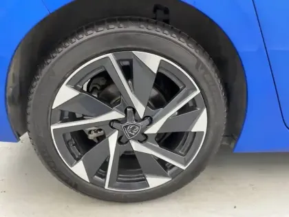 Photo 18 Peugeot 308  PureTech 130ch S&S EAT8