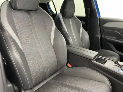 Photo 26 Peugeot 308  PureTech 130ch S&S EAT8