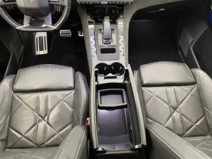 Photo 32 DS DS 7 DS7 Crossback Hybride E-Tense 225 EAT8