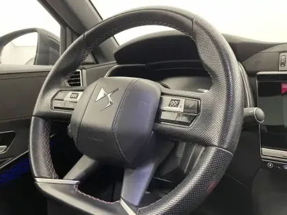 Photo 24 DS DS 7 DS7 Crossback Hybride E-Tense 225 EAT8