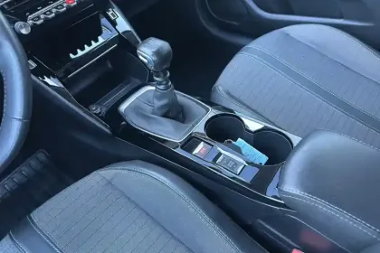 Photo 23 Peugeot 208  BlueHDi 100 S&S BVM6