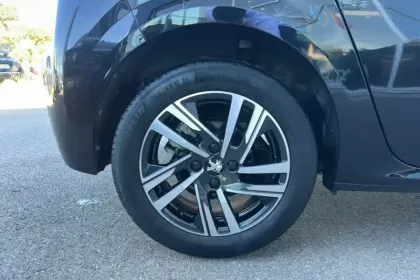 Photo 14 Peugeot 208  BlueHDi 100 S&S BVM6