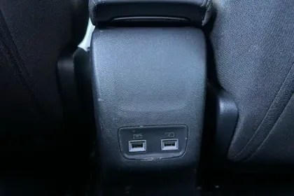 Photo 27 Peugeot 208  BlueHDi 100 S&S BVM6