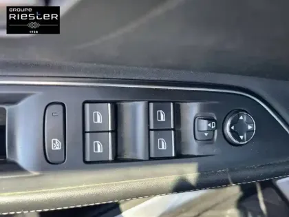 Photo 14 Peugeot 3008  Hybrid 225 e-EAT8