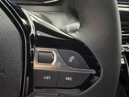 Photo 23 Peugeot 2008  100 S&S BVM6