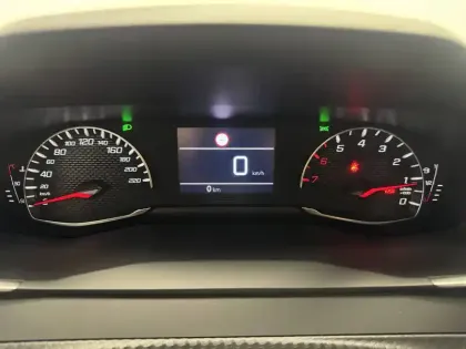 Photo 33 Peugeot 2008  100 S&S BVM6