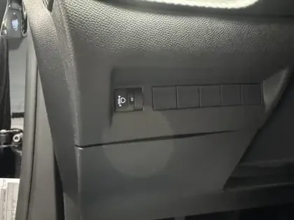 Photo 21 Peugeot 2008  100 S&S BVM6