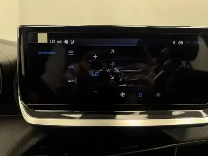 Photo 29 Peugeot 2008  100 S&S BVM6