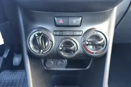 Photo 17 Peugeot 208  BlueHDi 100ch S&S BVM5