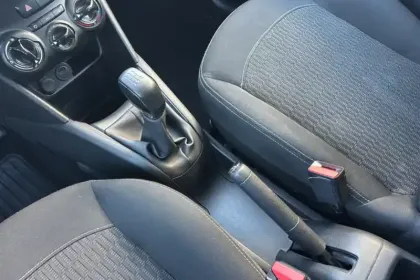 Photo 18 Peugeot 208  BlueHDi 100ch S&S BVM5