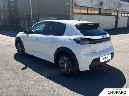 Photo 34 Peugeot 208  Electrique 50 kWh 136ch