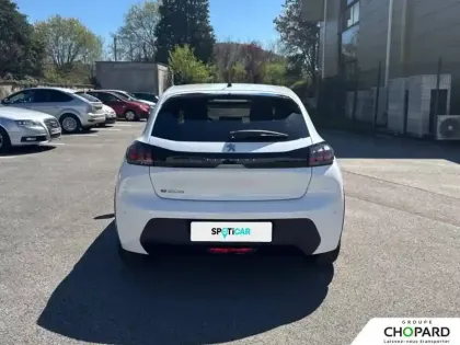 Photo 33 Peugeot 208  Electrique 50 kWh 136ch