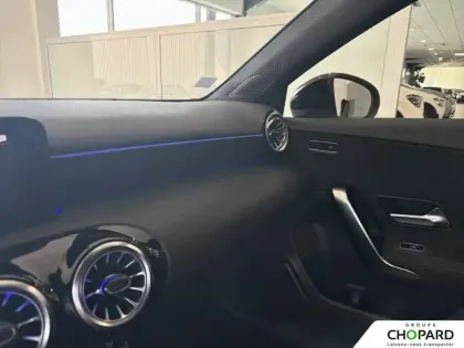 Photo 18 Mercedes Classe A  180 7G-DCT