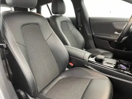 Photo 27 Mercedes CLA  Shooting Brake 180 d 8G-DCT