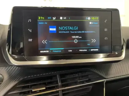 Photo 9 Peugeot 208  Electrique 50 kWh 136ch