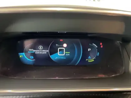 Photo 7 Peugeot 208  Electrique 50 kWh 136ch