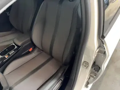 Photo 5 Peugeot 208  Electrique 50 kWh 136ch